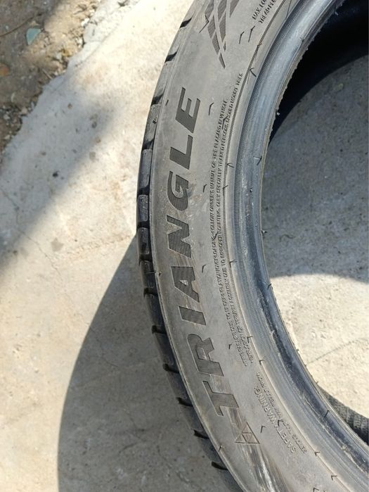 Продам шины в хорошем состоянии !