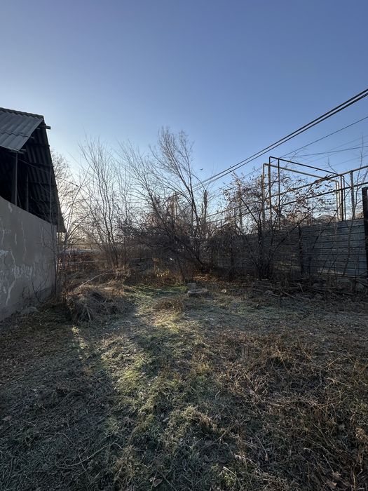 Продается участок с времянкой