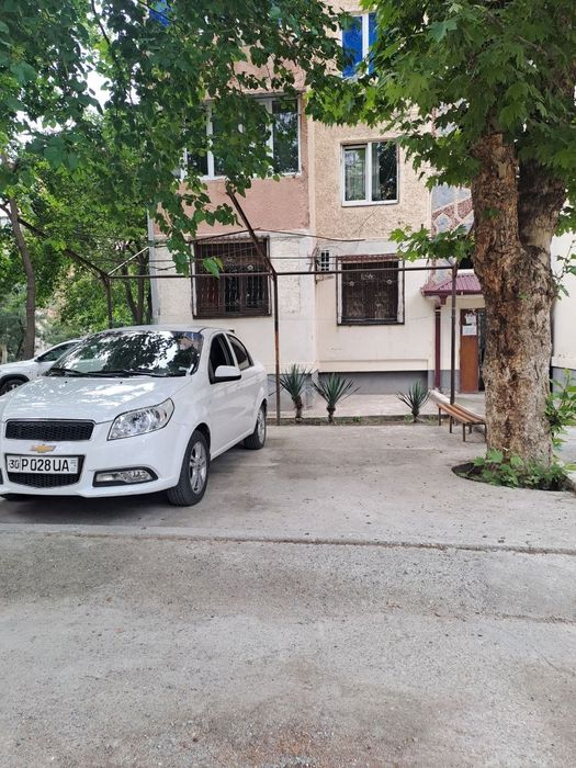 Срочно продаётся 3х комнатная квартира в мас.Сат-тепо