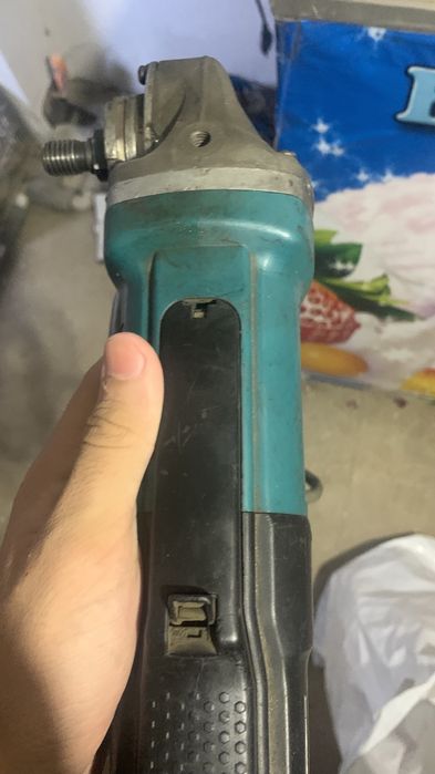 Болгарка Makita