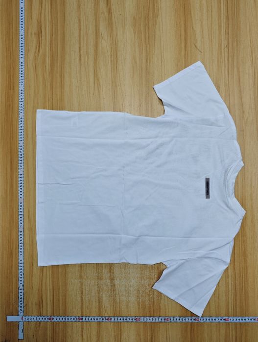 Essentials fear of god tee