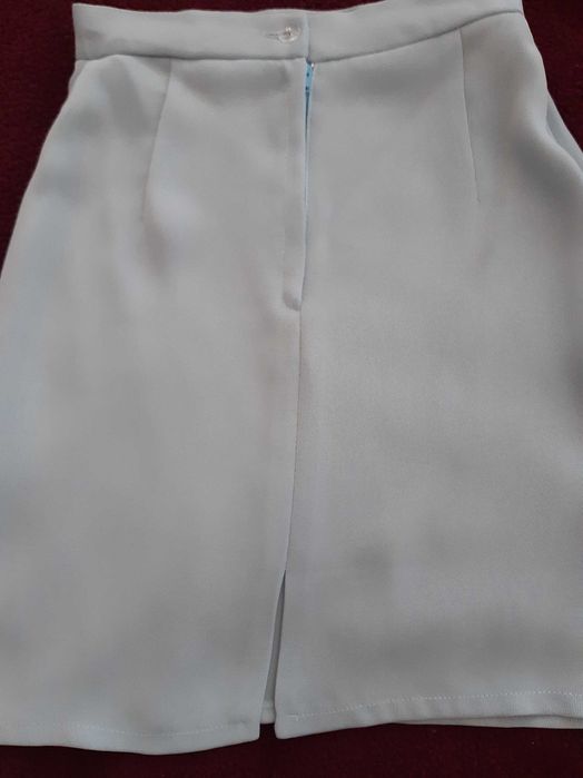 Продавам летен костюм