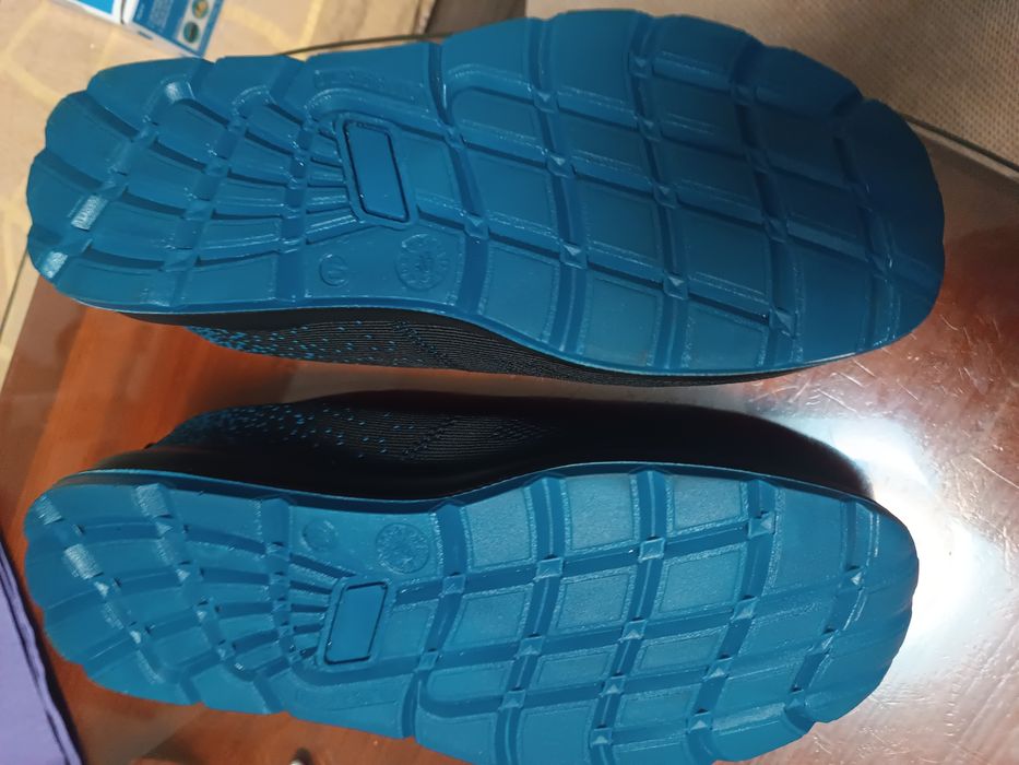 Работни обувки  Нови  N 42