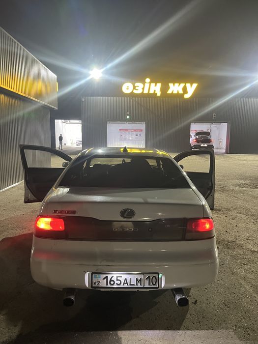 Продам Lexus gs300