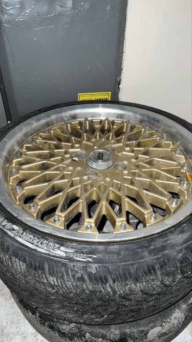 Диски с шинами званите