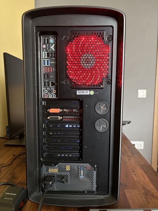 Gaming PC и монитор
