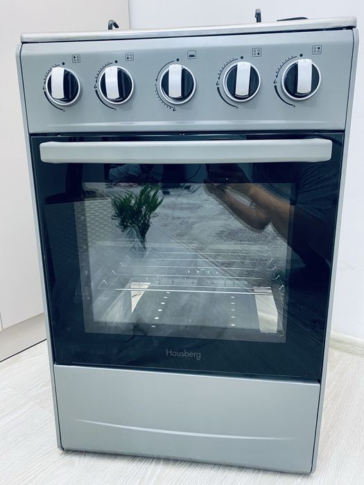 Продам газовую плиту новую
