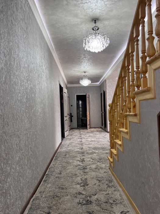 Yangi hovli sotiladi