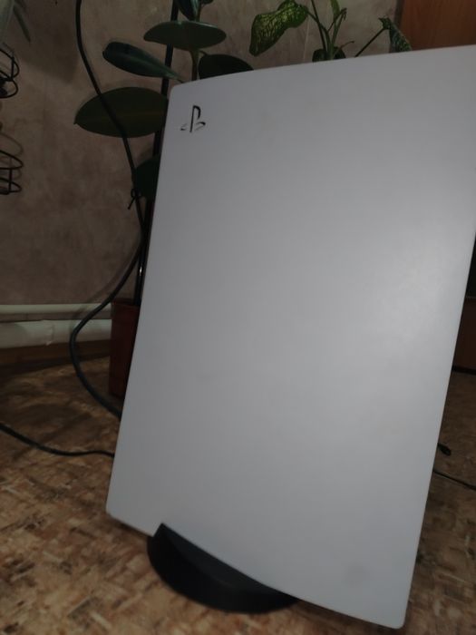 PS5 НА 670ГБ рабочая