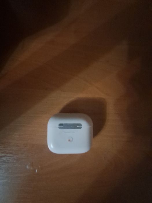 Продаю наушники apple 15 000