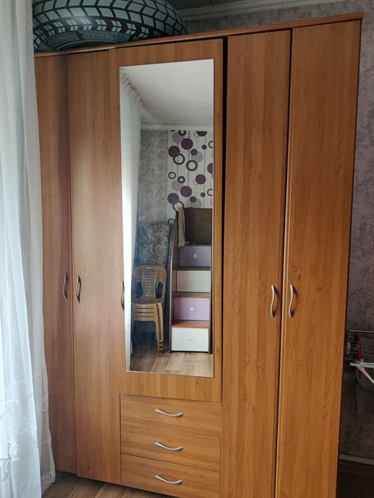 Продам шкаф гардеробный
