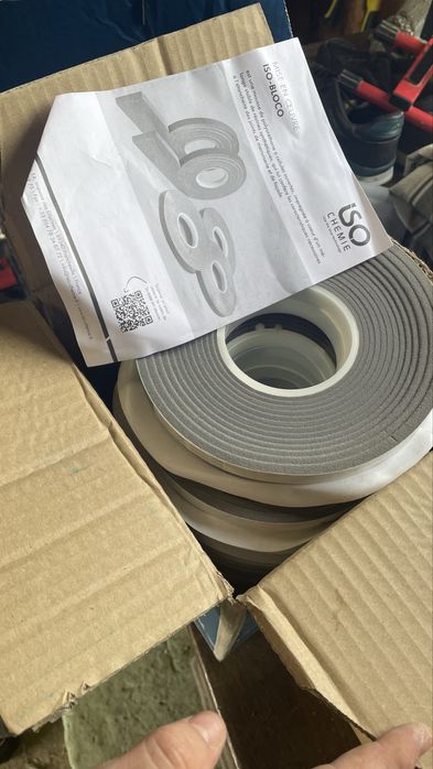 Banda comprimata pentru instalare ferestre si usi