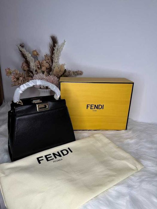 Geanta Fendi Peekaboo Mini piele naturala 100% prezentare completa