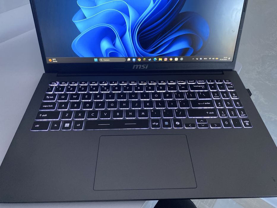 Vand Laptop MSI
