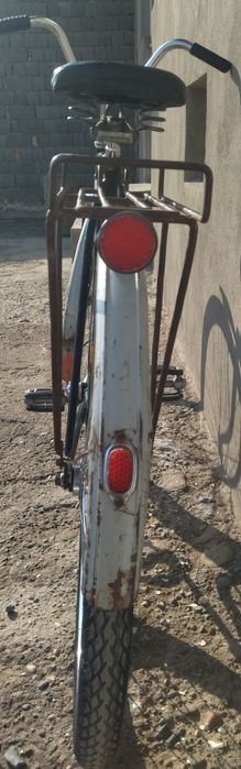 Ural velosiped sotiladi.