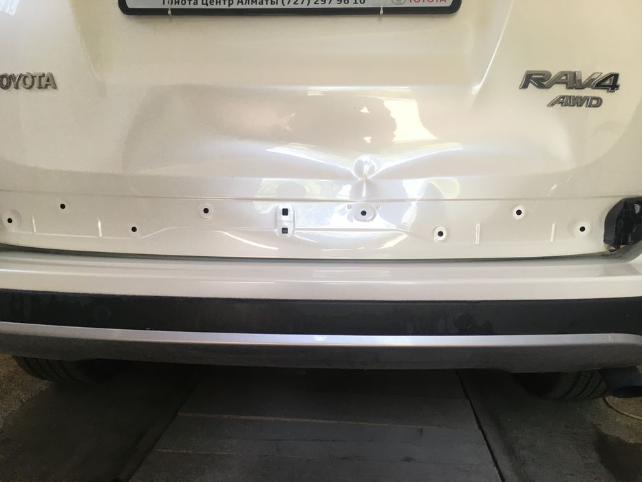 Беспокрасочный ремонт вмятин