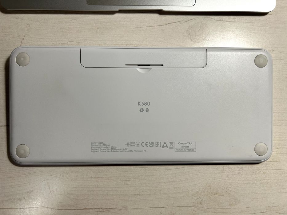 Клавиатура Logitech K380