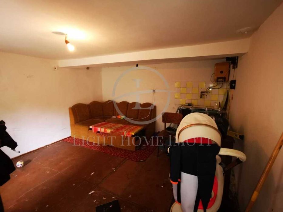 Реф. 155 Тристаен с гараж и таван / Втора Градска / Кючук Париж