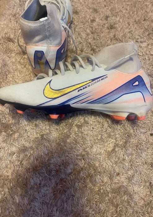 Ghete fotbal Nike CR 7 mărimea 38.5