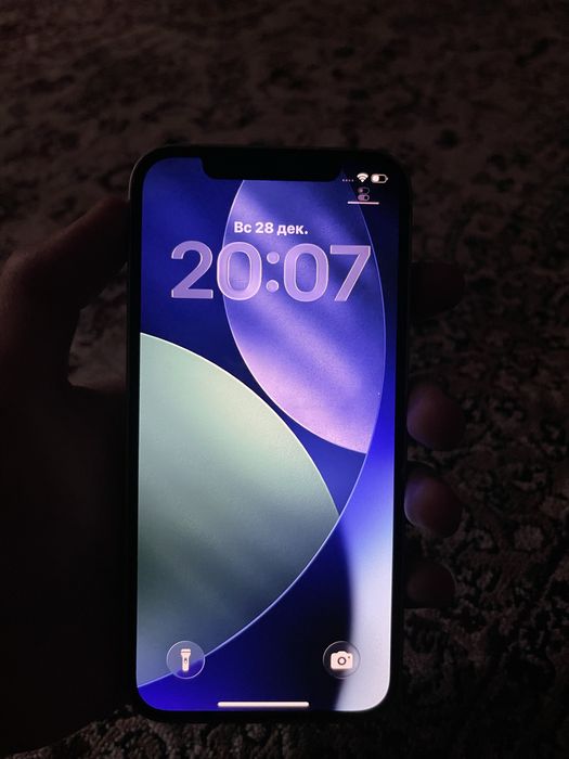Продам айфон 12 64 гб
