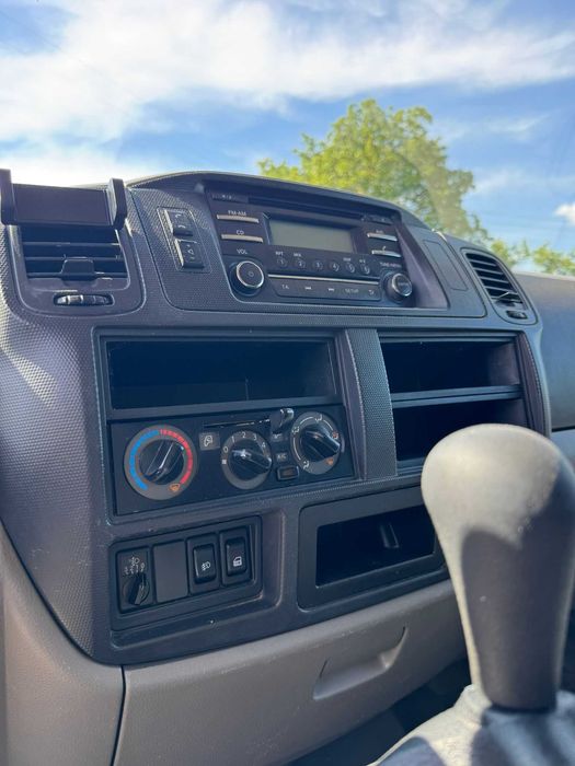 Продавам Nissan Cabstar до 3,5 тона
