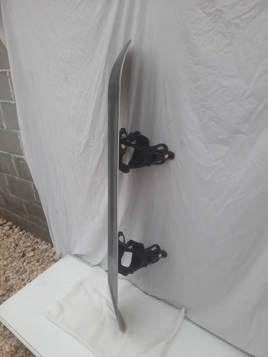 сноуборд  Nano Banana Limited  148см.с автомати