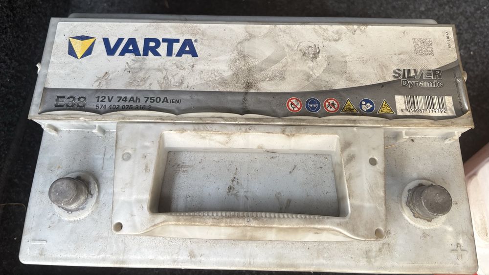 Акумулатор Varta  74Ah 750A