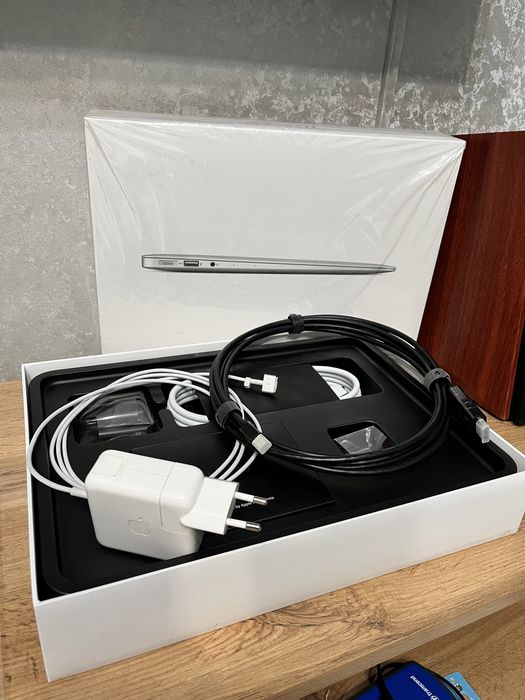 Macbook Air в Идеале на 768GB