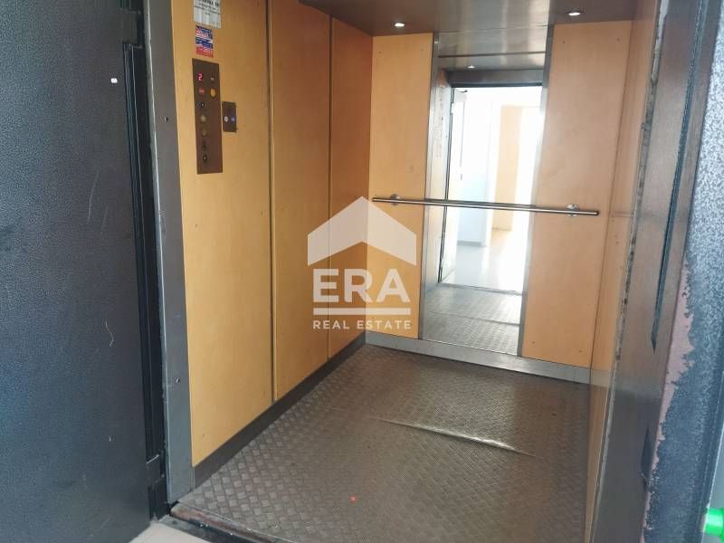 Дава се под наем Промишлена сграда в Хасково, Промишлена зона - Север - 360 кв.м за 510 € - Снимка #3