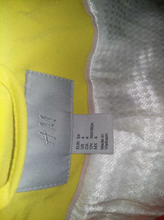 Sacou office cu umeri creți, mâneci crete galben