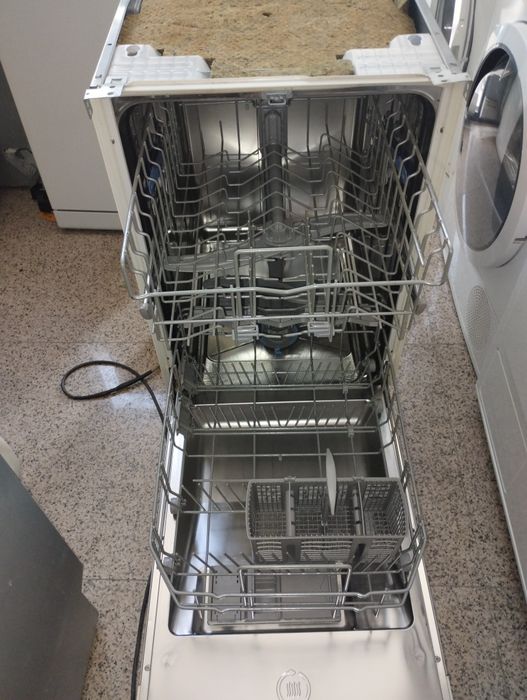 Съдомиялна NEFF 45см.За Пълно Вграждане