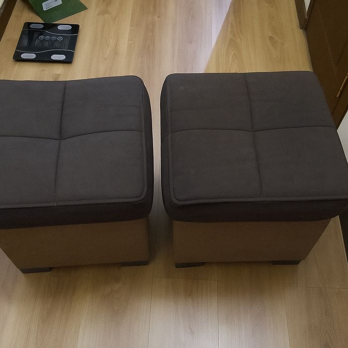 Ugolok sotiladi holati yaxshi. Stoli bilan.