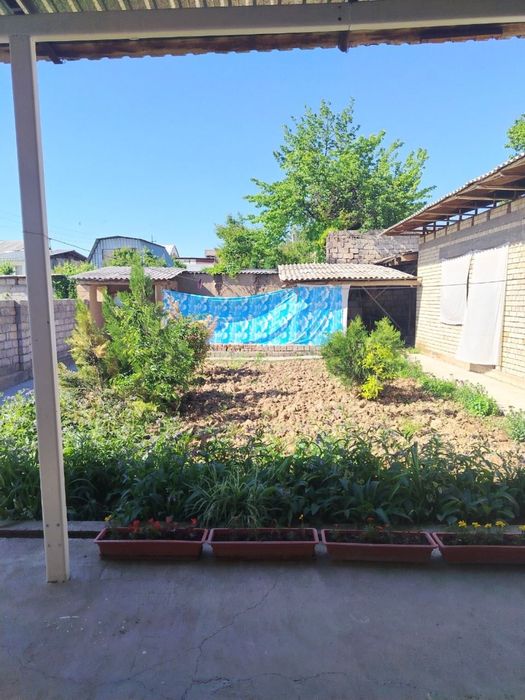 Срочна сотилади Учкахрамон постидан кирганда Парвоз