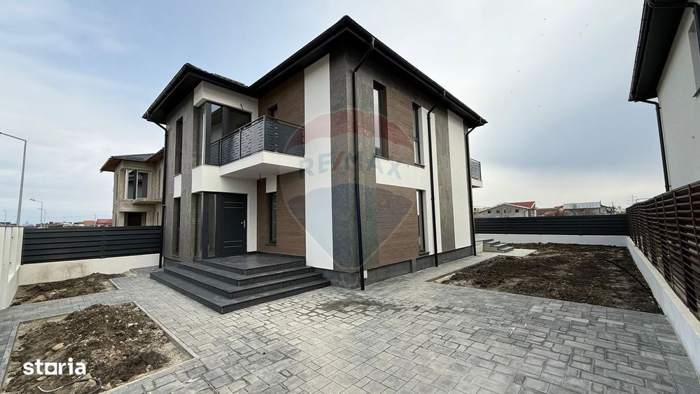 Casă / Vilă cu 4 camere Strada Vrancei