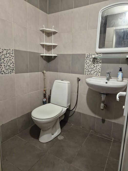 Дава се под наем Тристаен апартамент в Варна, Лятно кино Тракия - 70 кв.м за 408 € - Снимка #3