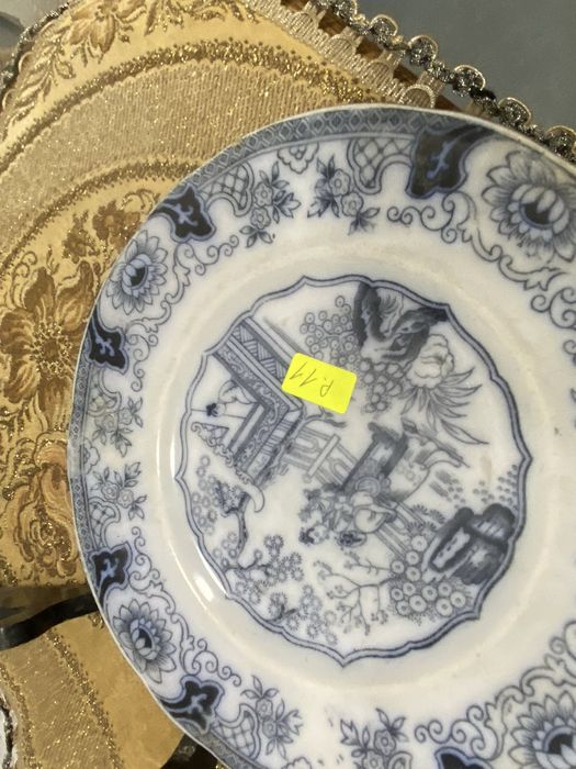 Английски чинии с маркировка от 1840 г