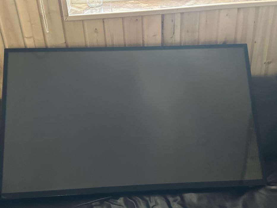 Продам нерабочий телевизор