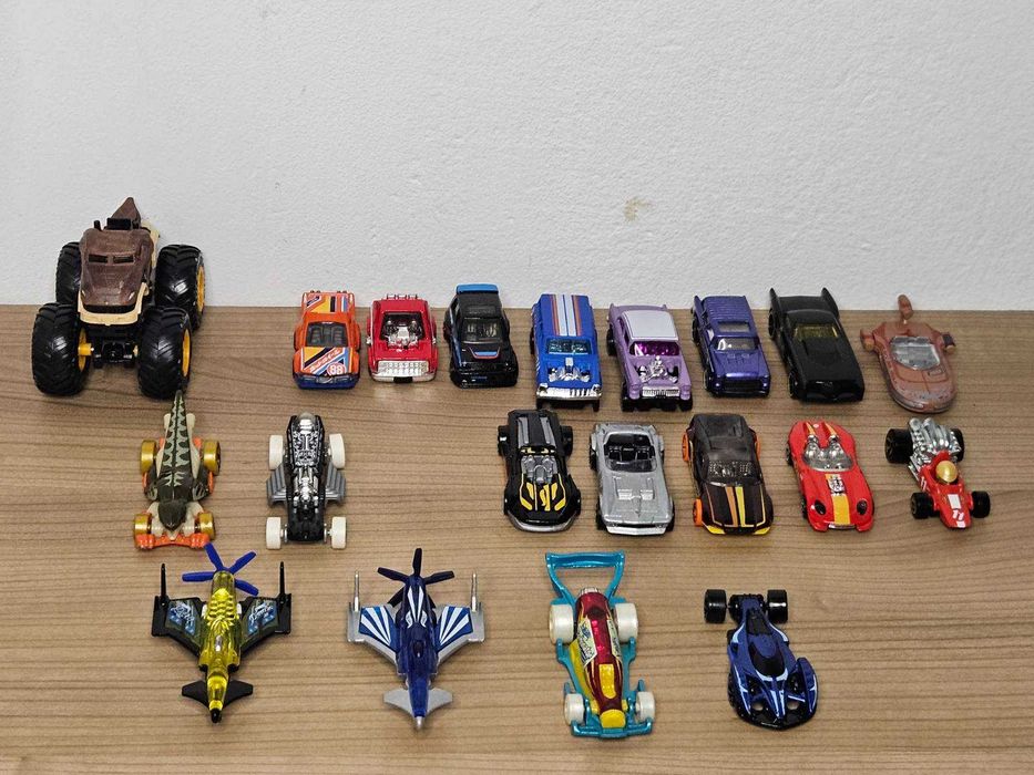 колички hot wheels