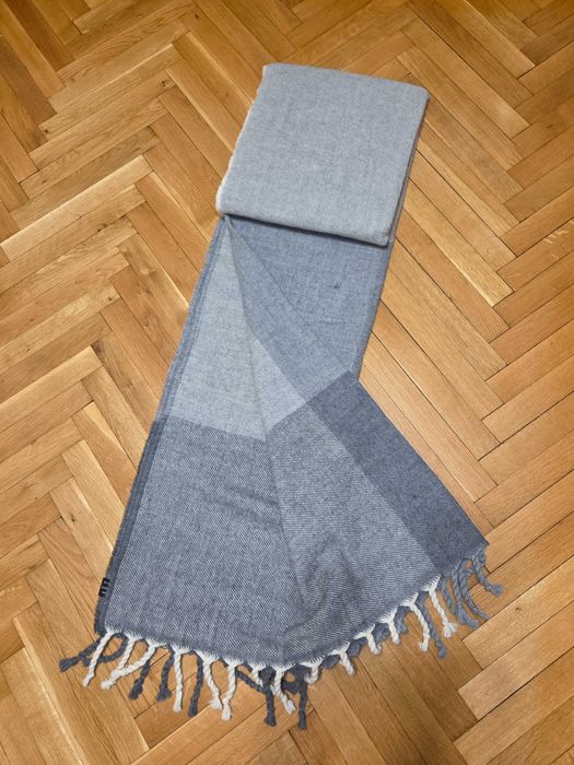 Лимитирано одеяло от Queens - 100 % вълна