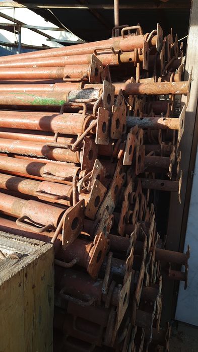 De închiriat sau vanzare  schela și popi metalici