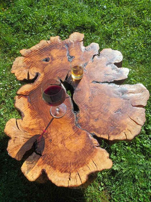 Арт холна маса от масивно дърво