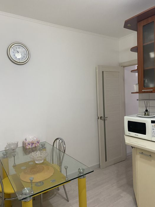 Продам 2 ком квартиру в хорошем районн