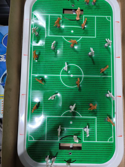 Продам игрушки футбол