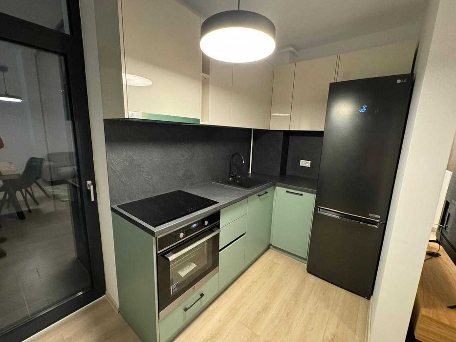 Inchiriez apartament
