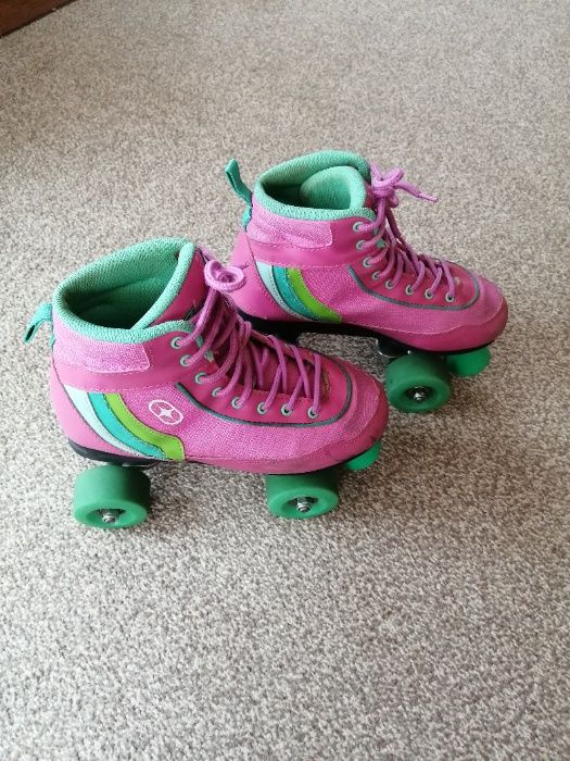 Продавам детски ролкови кънки "No Fear"