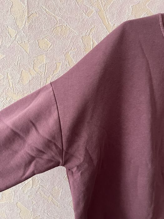 Продам два Свитшота размер с-м