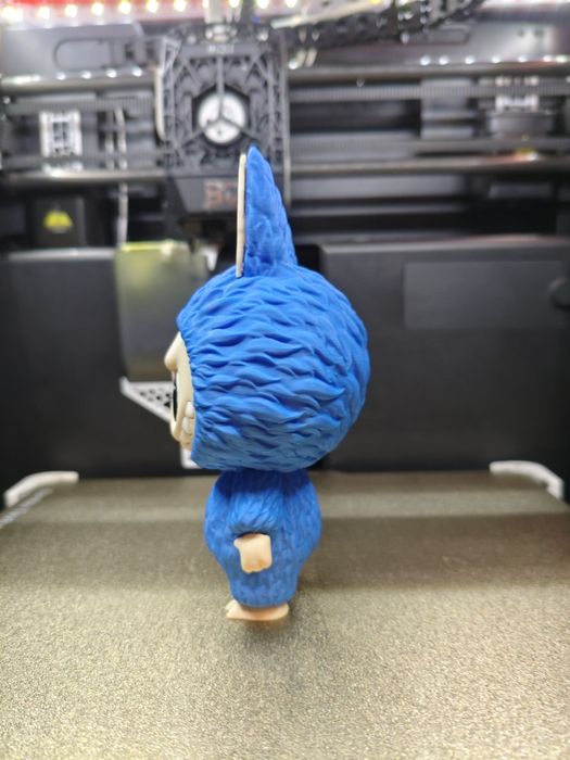 Labubu фигурка – 13 см

3D принтирана и ръчно боядисана фигурка на