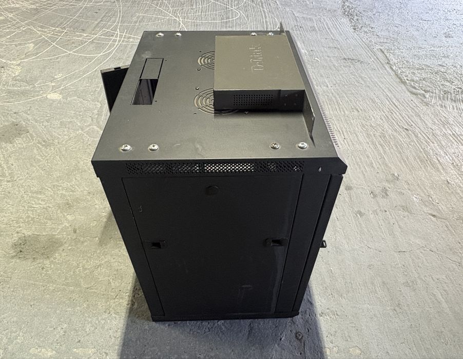 Vand rack server