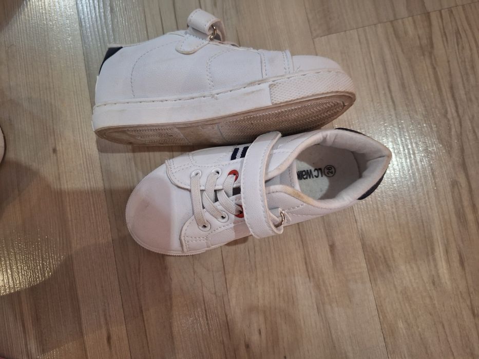 Детски кецове бели