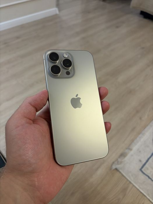 Продам iphone 16 pro max desert titanium